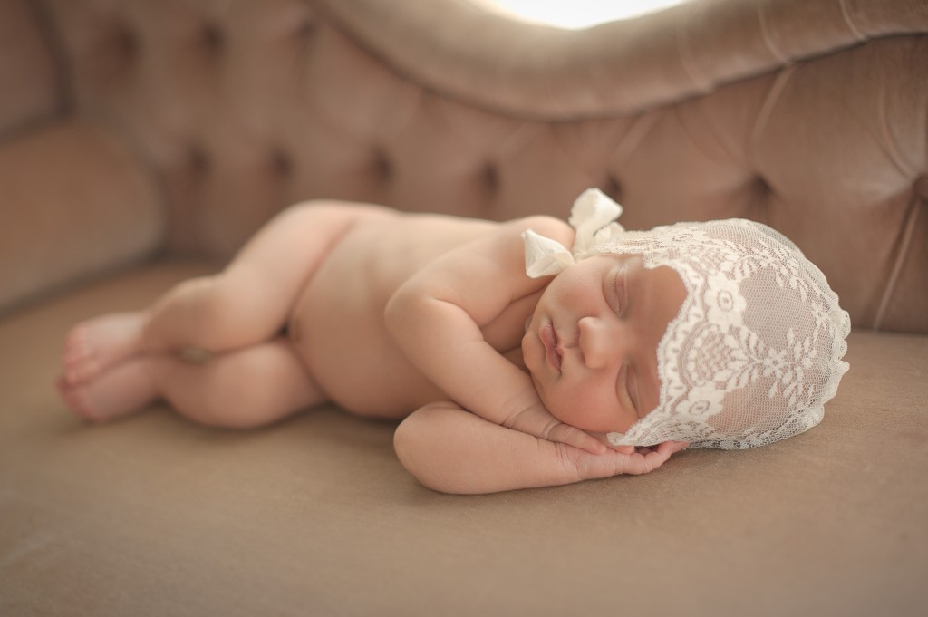 Baby bonnet :)